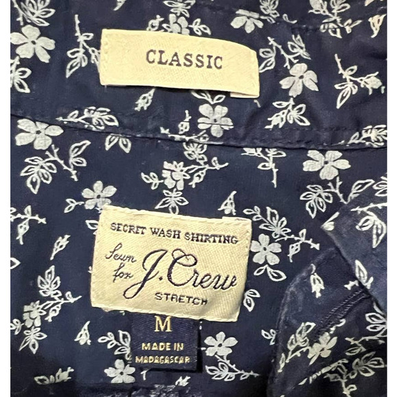 J Crew Secret Wash Stretch Button Up Floral Blue White Shirt Size Medium - Picture 3 of 6
